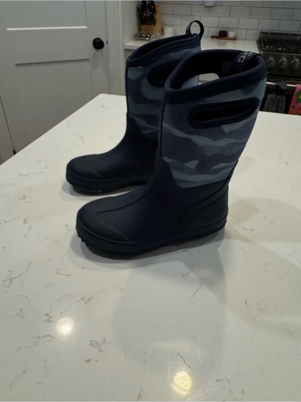 DSG KIDS SNOWBOUND WINTER BOOTS NAVY SIZE 3 BIG KID
